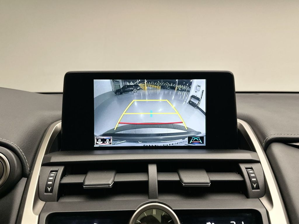 2021 Lexus NX 300 photo 16