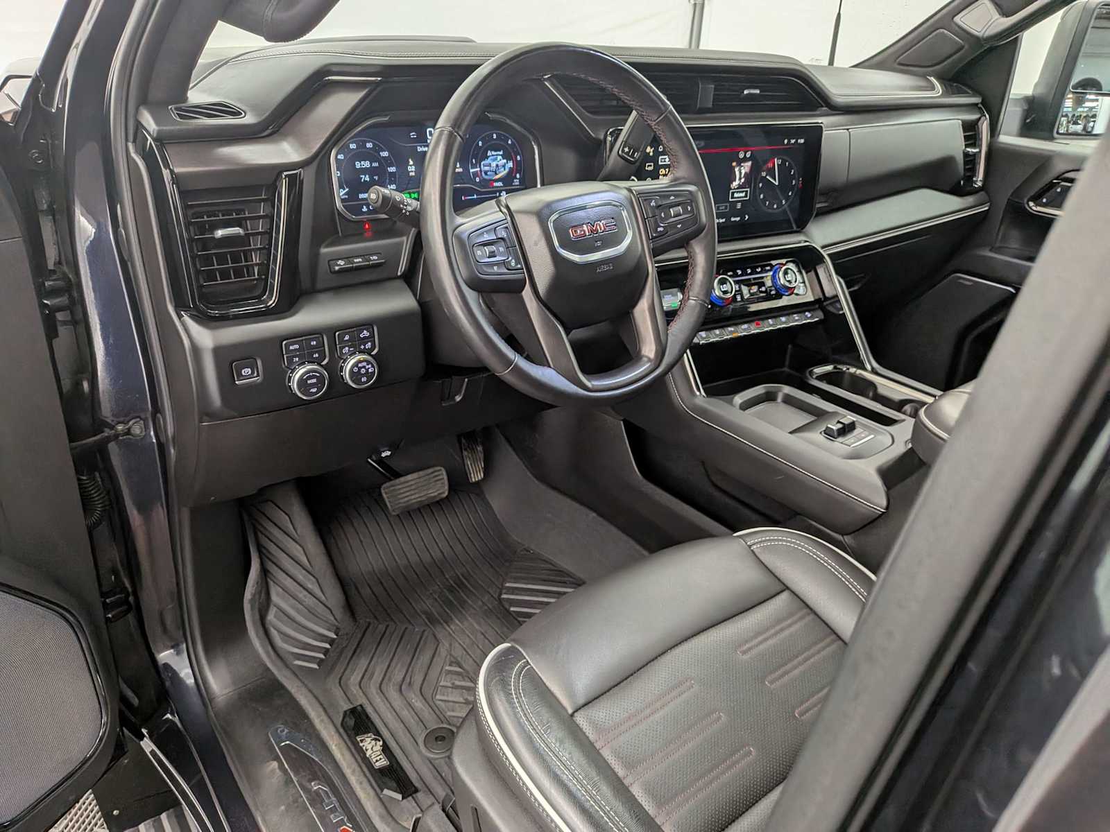 2024 Gmc Sierra 2500 HD AT4X photo 2