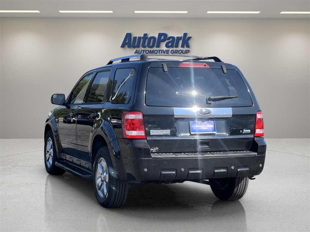 2010 Ford Escape Limited photo 4