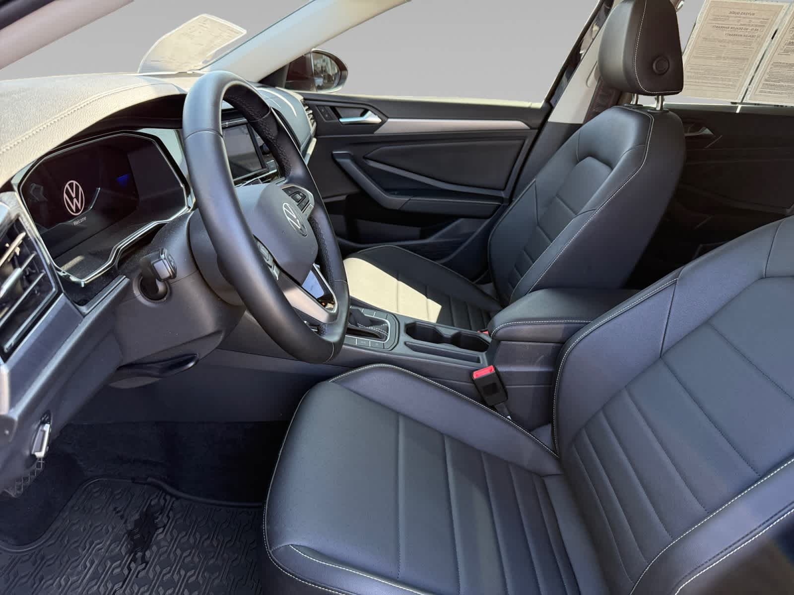 2023 Volkswagen Jetta SE photo 9