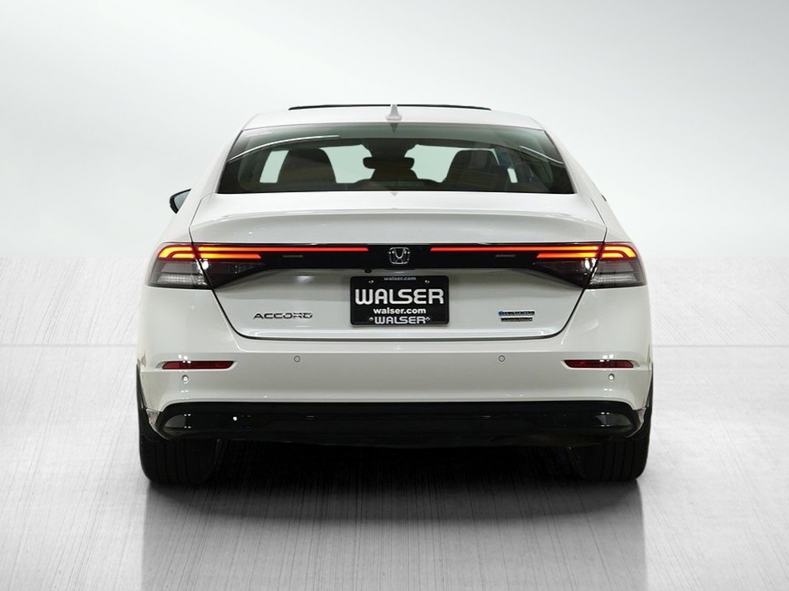 2023 Honda Accord Hybrid Touring photo 4