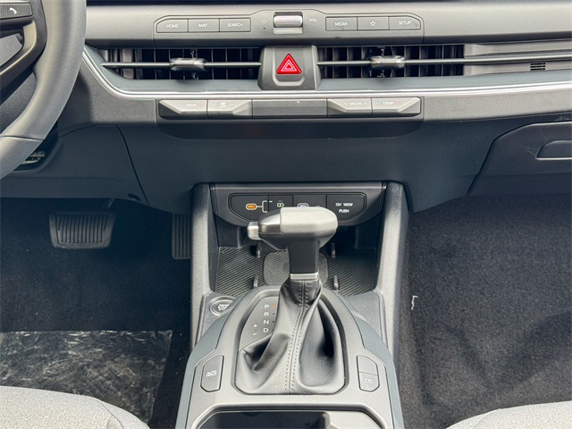 2025 Kia K4 EX photo 25