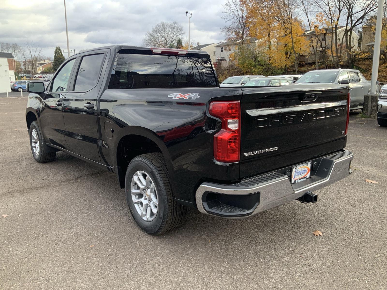 2026 Chevrolet Silverado 1500 LT photo 4