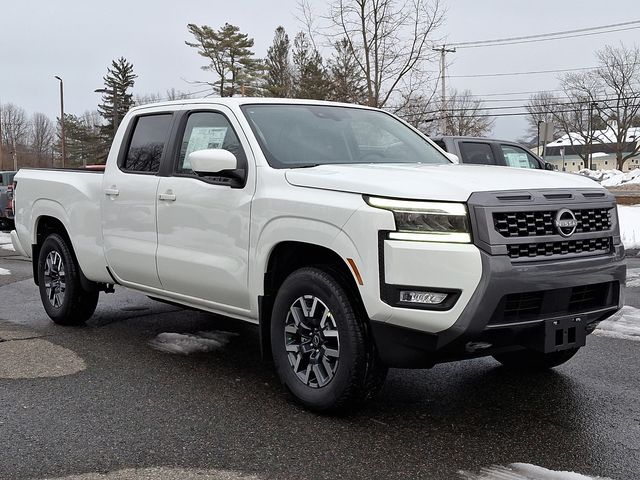 2025 Nissan Frontier SL photo 2