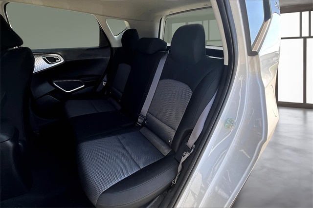 2022 Kia Soul LX photo 25