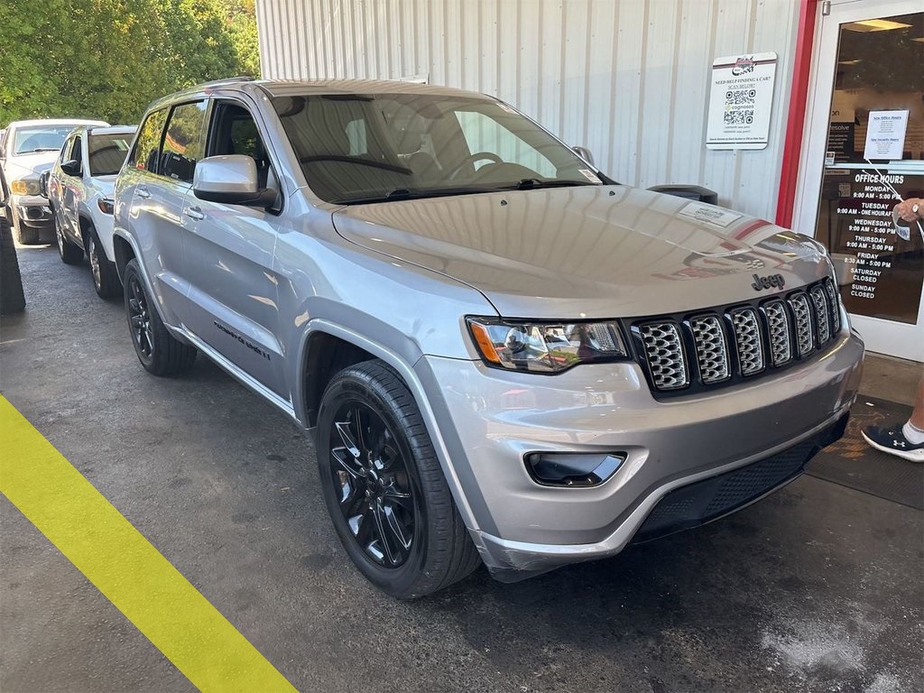 2020 Jeep Grand Cherokee Altitude's photo