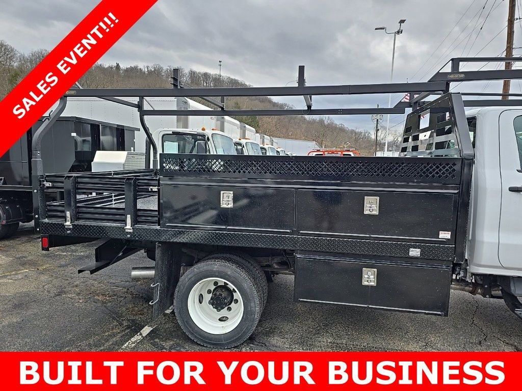 2024 Chevrolet Silverado 5500HD Work Truck photo 4