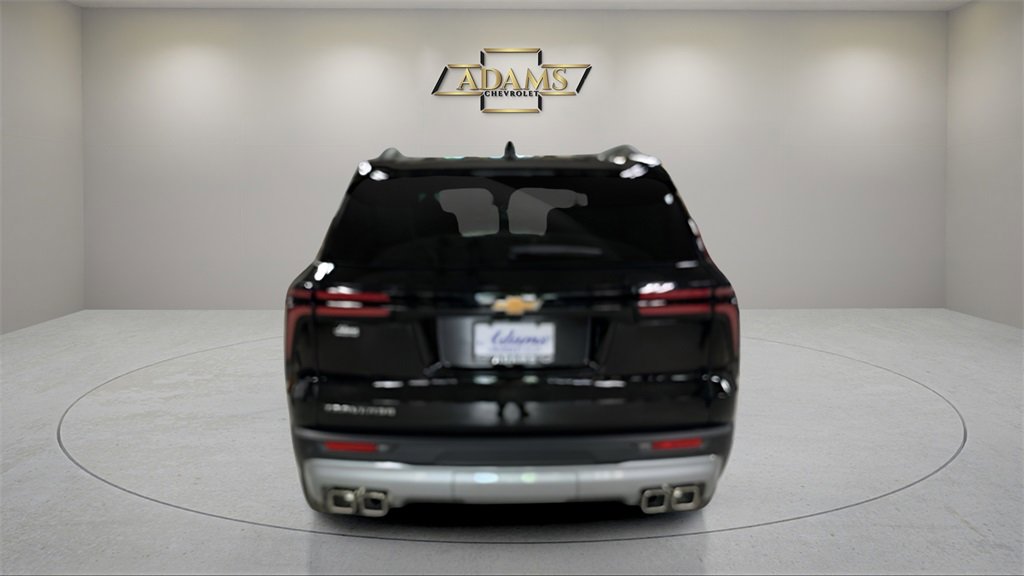 2025 Chevrolet Traverse photo 4