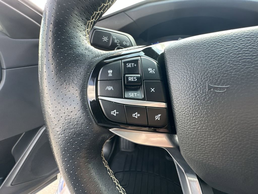 2022 Ford Explorer ST photo 32