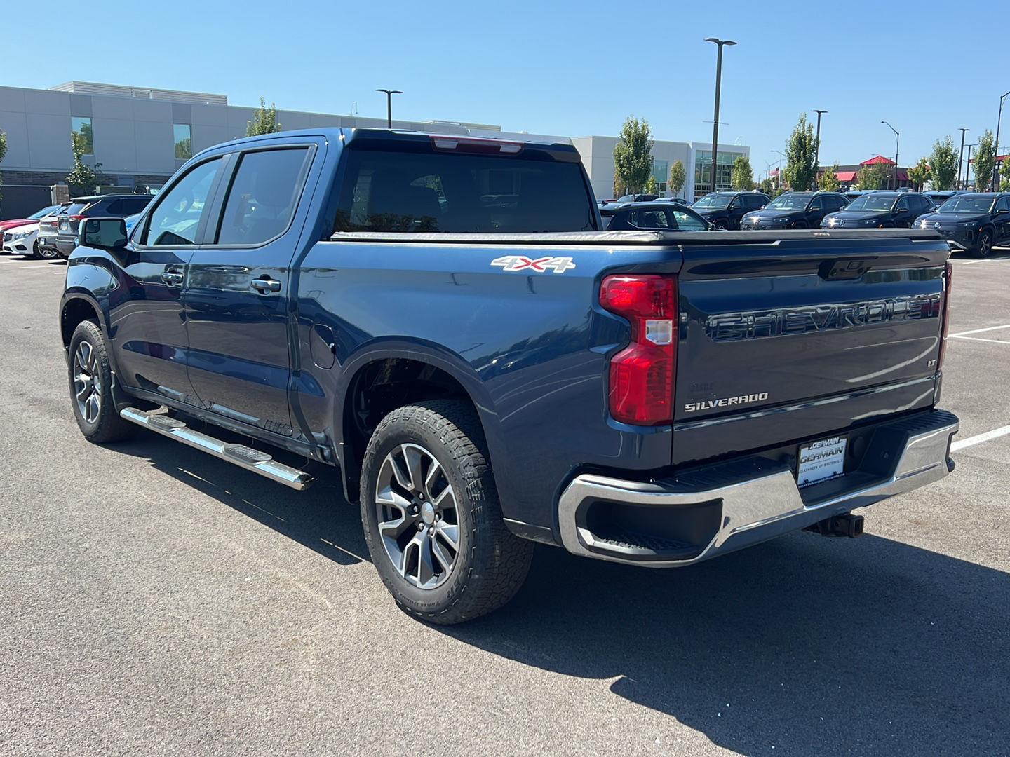 2022 Chevrolet Silverado 1500 LT photo 7