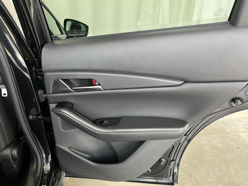 2025 Mazda CX-30 2.5 S Preferred photo 23