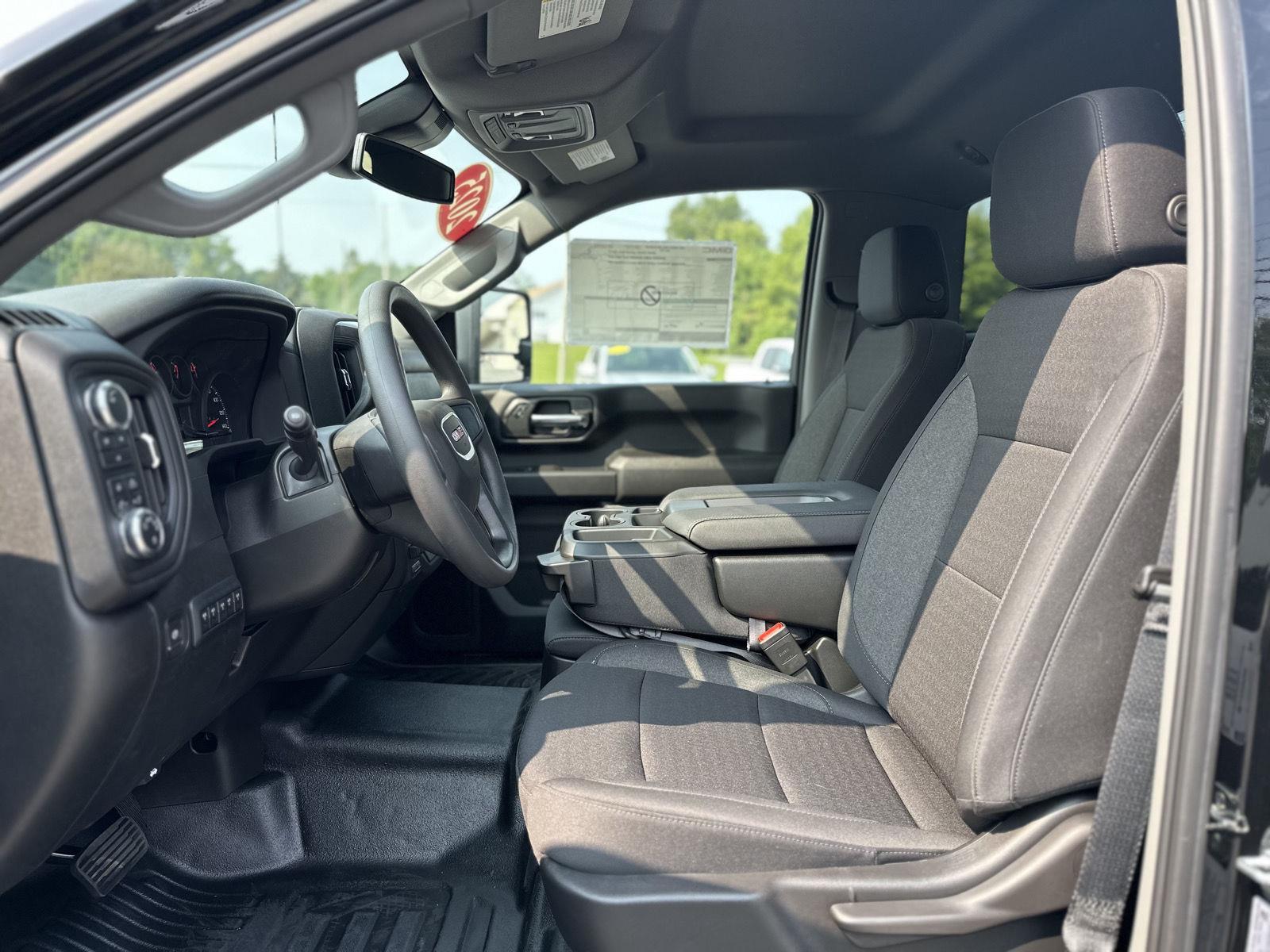 2025 Gmc Sierra 2500 HD Pro photo 9