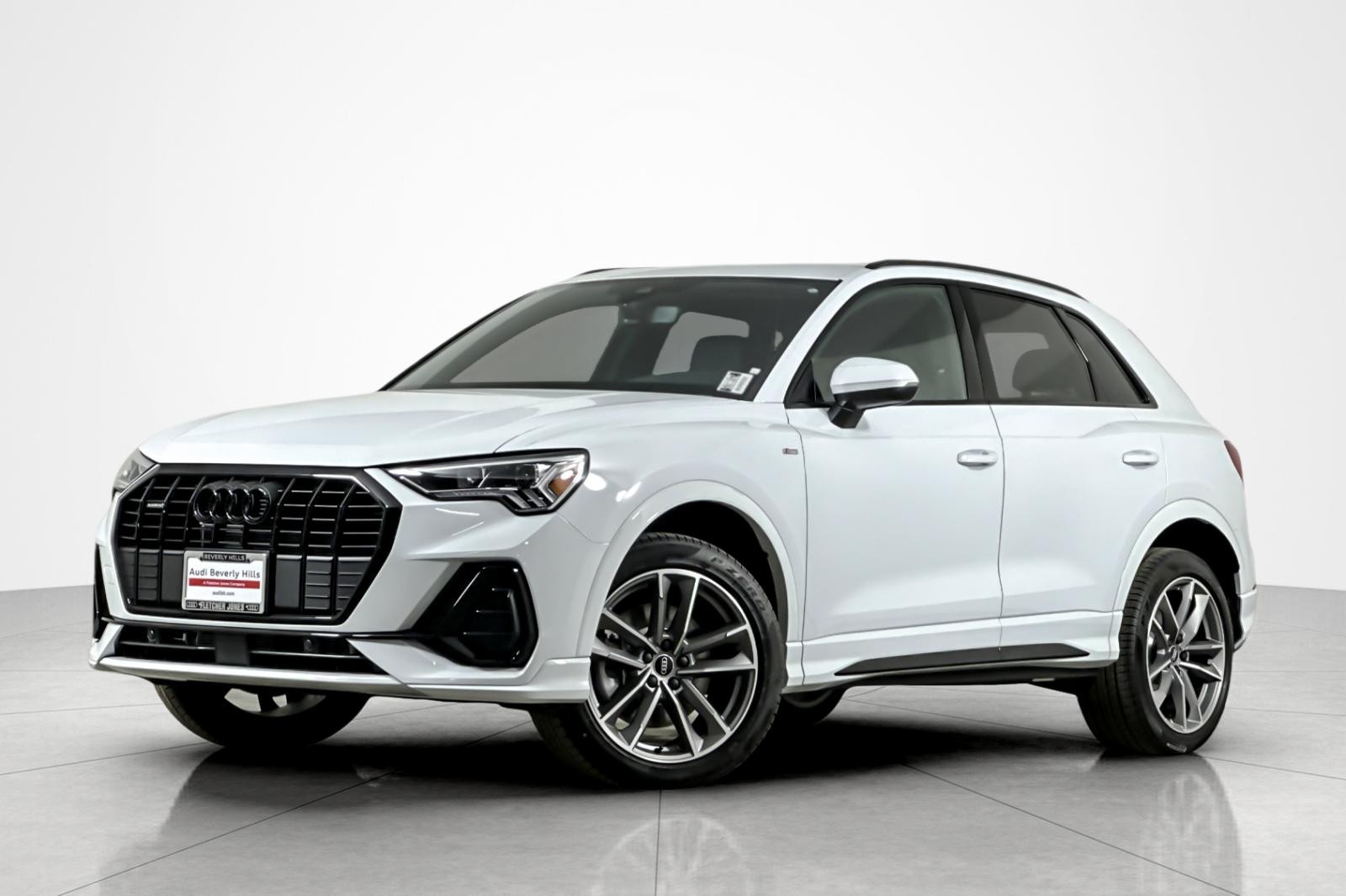 2025 Audi Q3 S Line Premium's photo