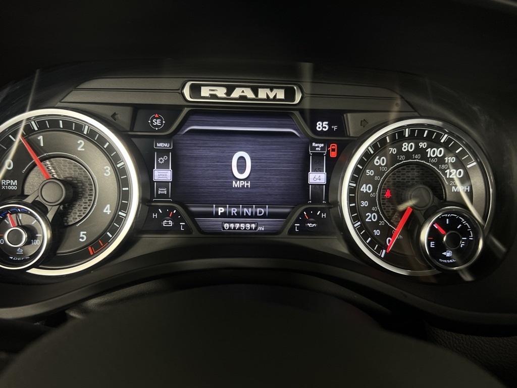 2022 Ram 1500 Laramie photo 12