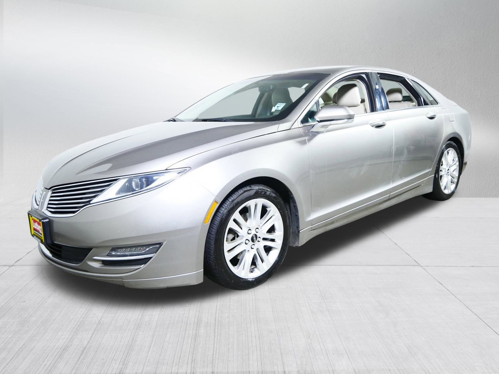 2016 Lincoln MKZ photo 3