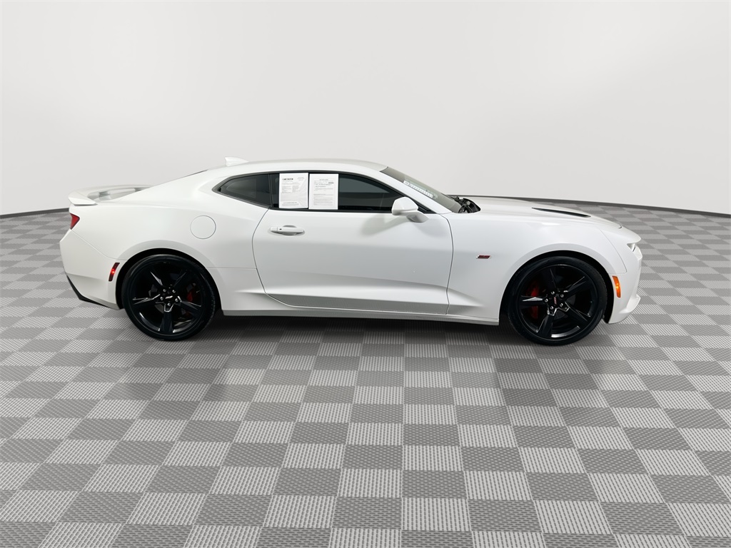 2016 Chevrolet Camaro 1SS photo 9