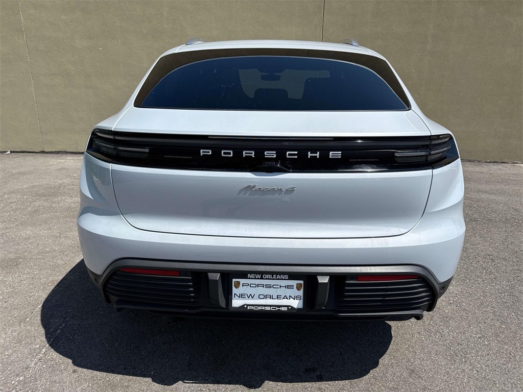 2024 Porsche Macan Electric 4 photo 10