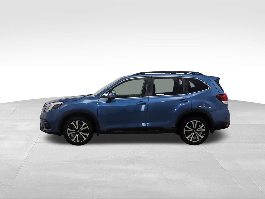 Used 2022 Subaru Forester Limited with VIN JF2SKAPC1NH466720 for sale in Minneapolis, Minnesota