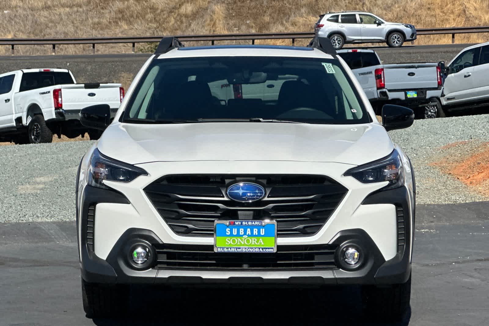 2025 Subaru Outback Onyx Edition XT photo 2