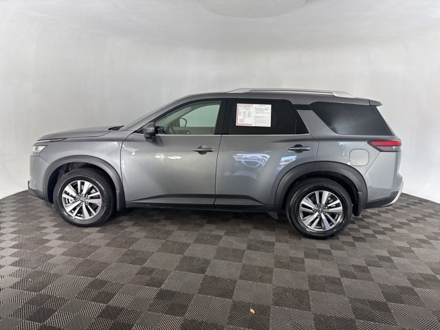 2022 Nissan Pathfinder SL photo 6