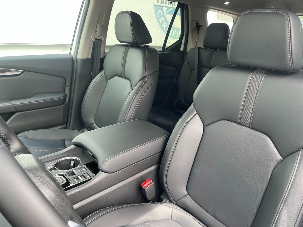 2025 Honda Pilot Touring photo 9