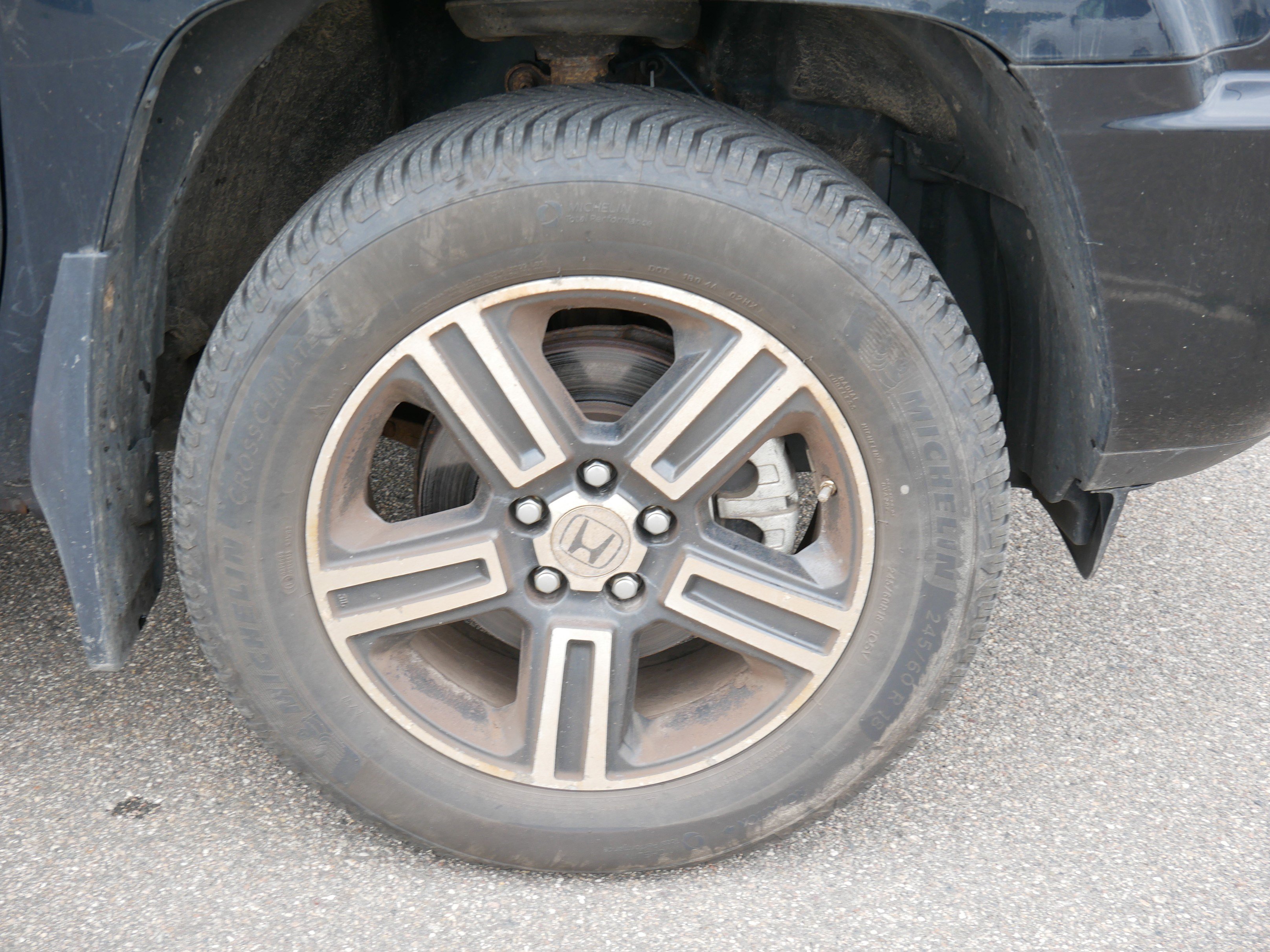 2013 Honda Ridgeline Sport photo 4