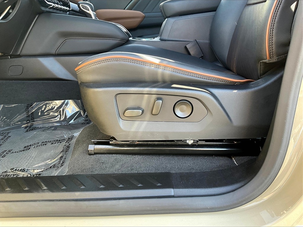 2024 Gmc Canyon AT4 photo 26