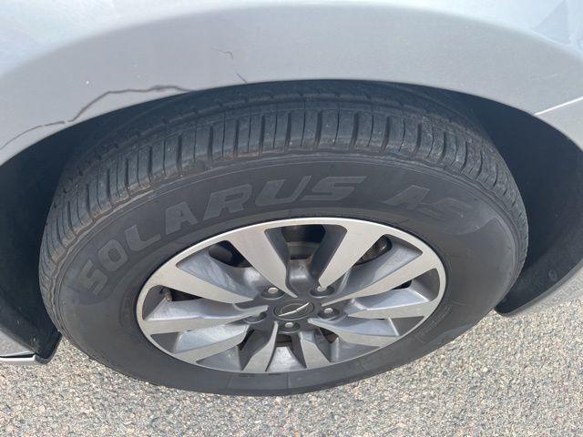 2021 Chrysler Pacifica Touring L photo 12