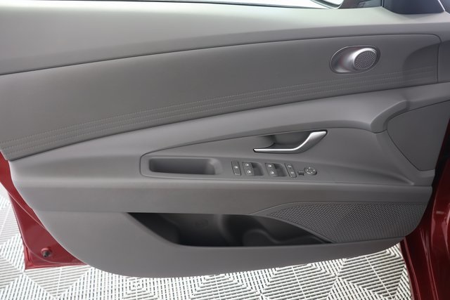 2024 Hyundai Elantra Hybrid Blue photo 21