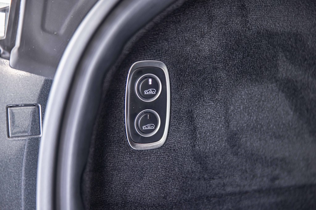 2021 ASTON MARTIN DBX - Image 17