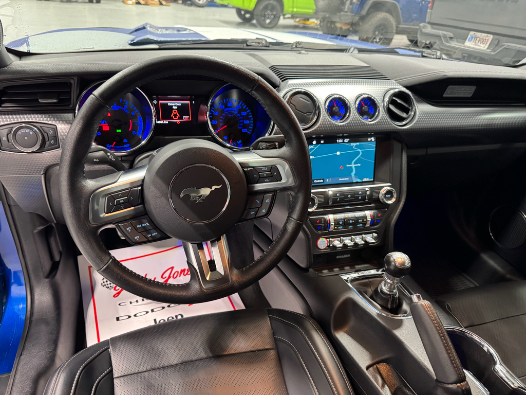 2017 Ford Mustang GT Premium photo 4