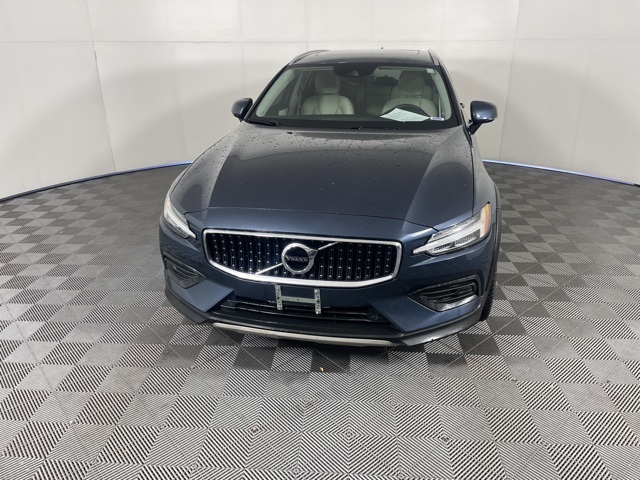 2020 Volvo V60 Cross Country T5 AWD photo 3