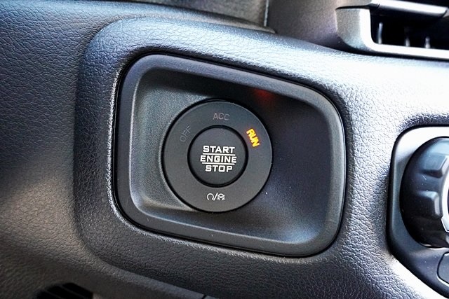 New 2026 Bright White Clear-Coat Exterior Paint Jeep Sport image 35