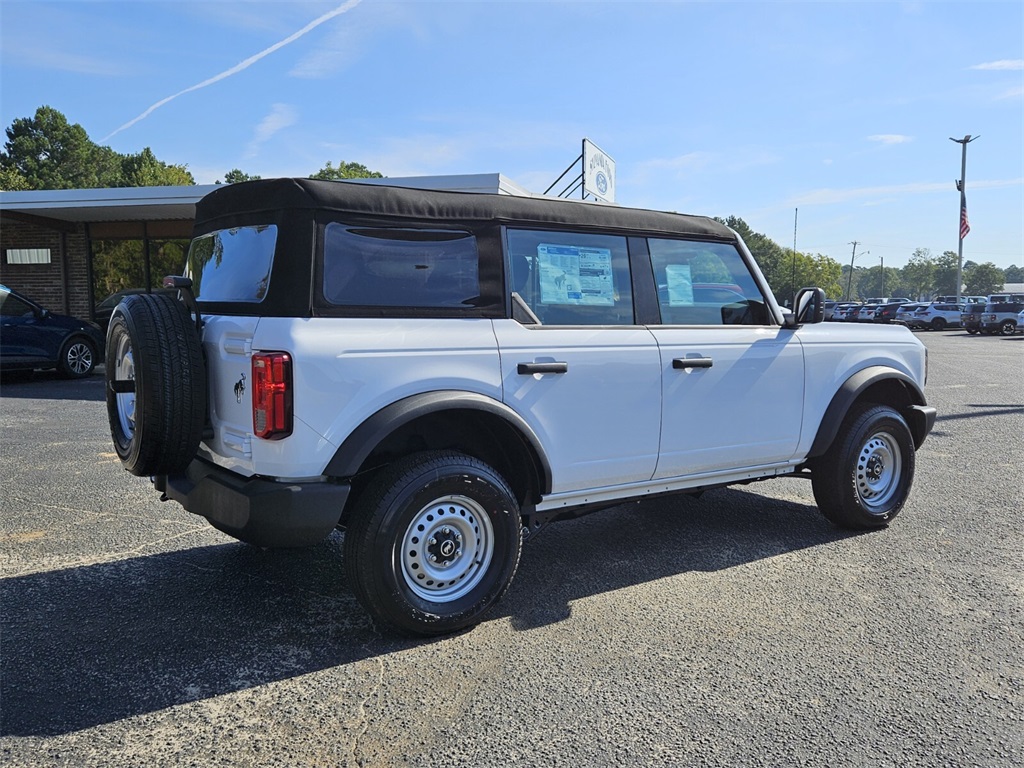 2025 Ford Bronco Base photo 12