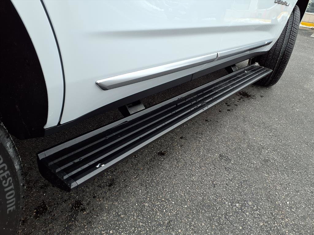 2026 Gmc Yukon Denali photo 2