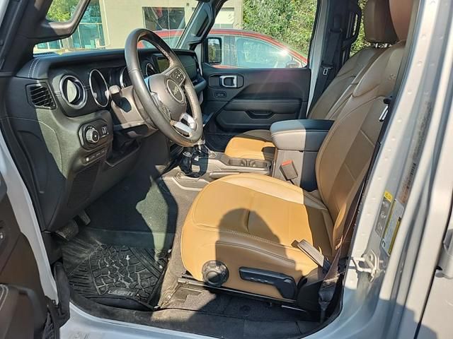 2023 Jeep Wrangler Sahara 4xe photo 2