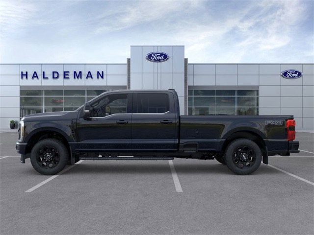 2026 Ford F-350 Lariat photo 3