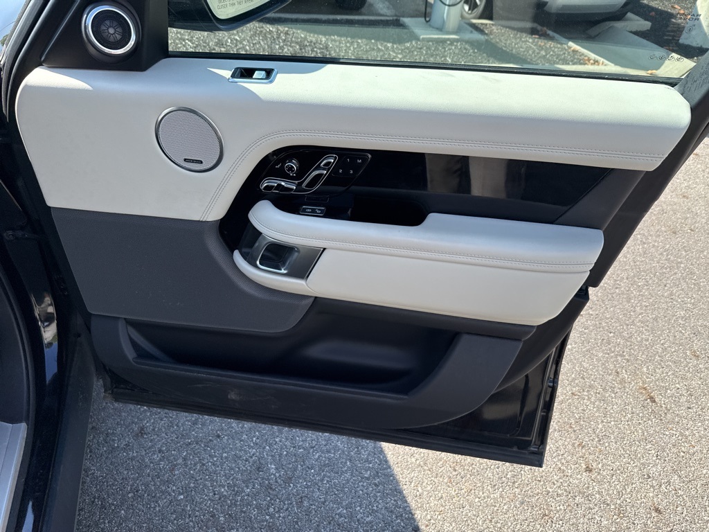 2019 Land Rover Range Rover SuperCharged photo 20