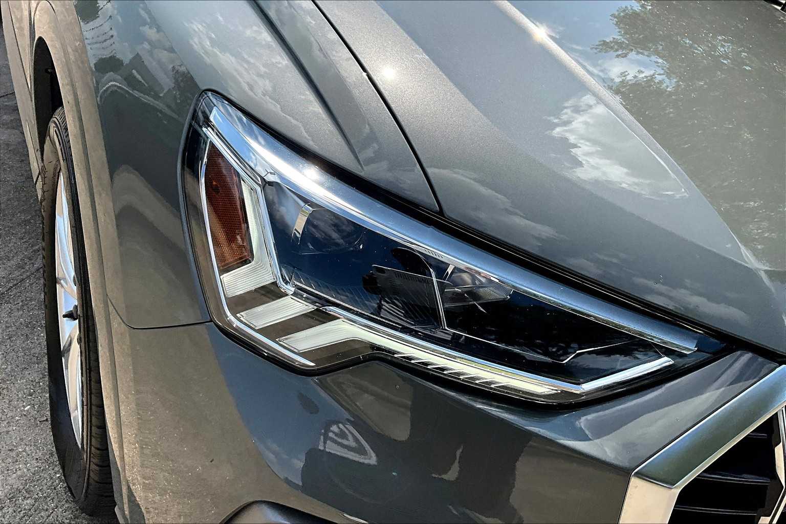 2023 Audi Q3 S line Premium photo 24