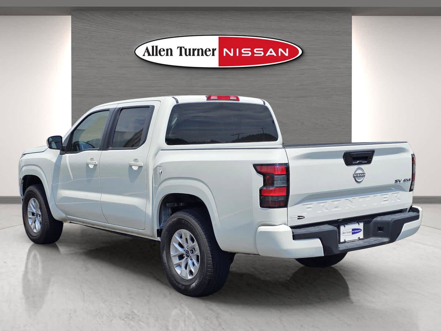 2024 Nissan Frontier SV photo 8