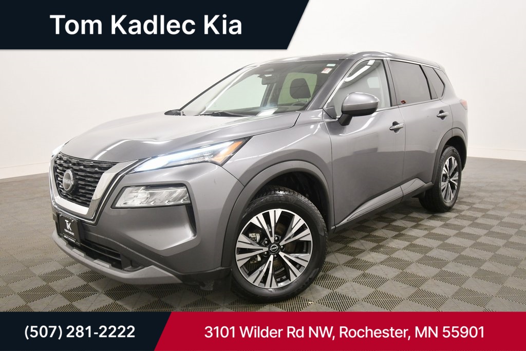 2023 Nissan Rogue SV's photo