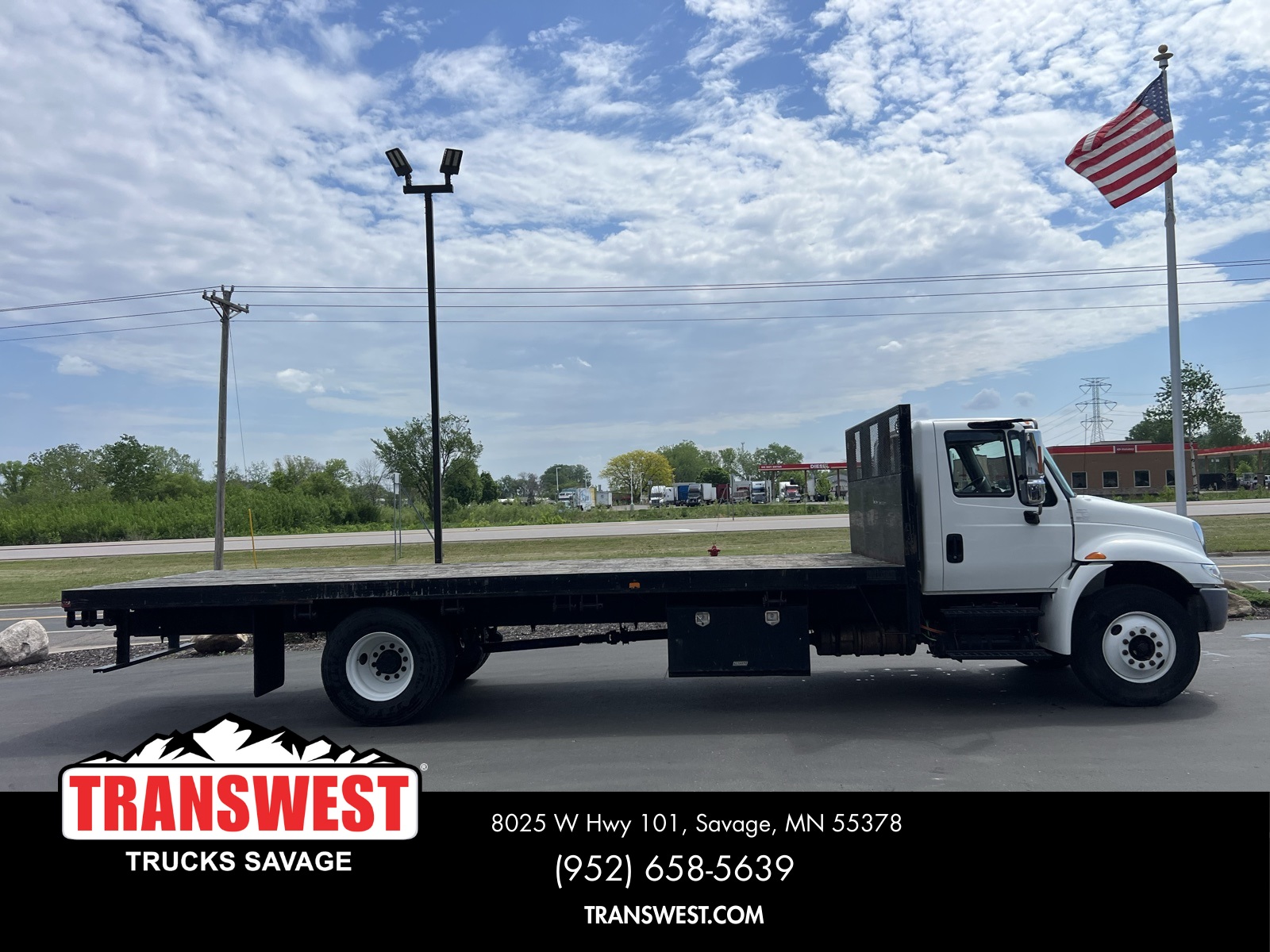 2018 International 4300 DuraStar 4300 photo 3