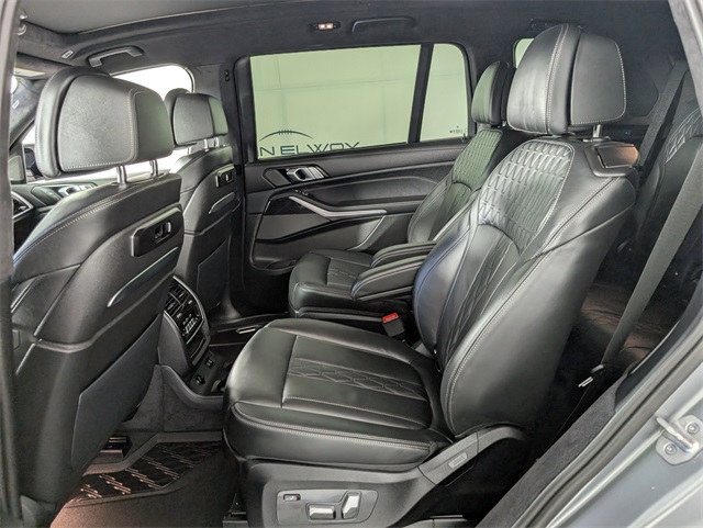 2025 Bmw X7 M60i photo 15
