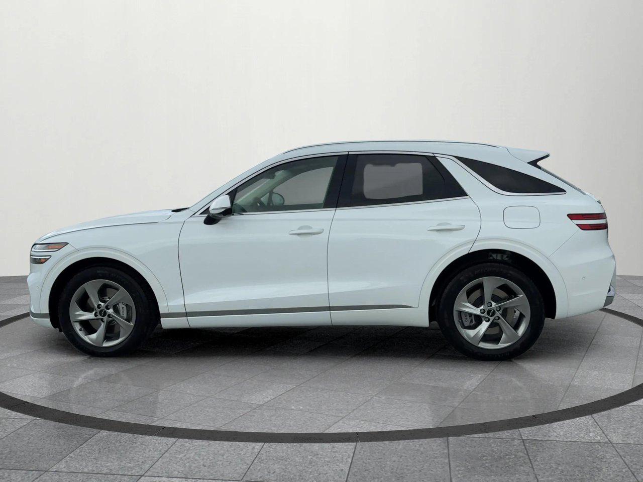 2026 Genesis GV70 2.5T Advanced photo 3