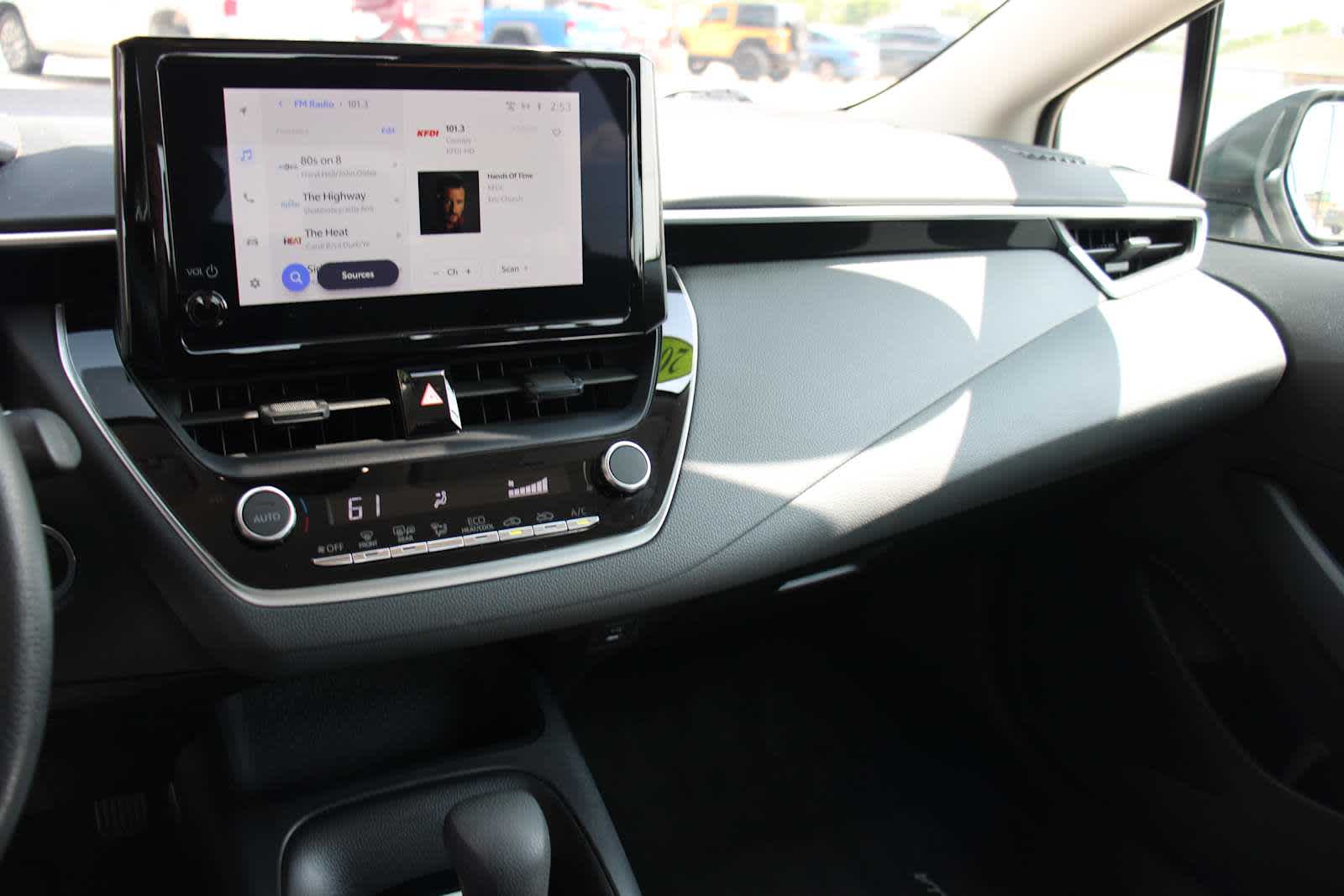 2024 Toyota Corolla LE photo 19