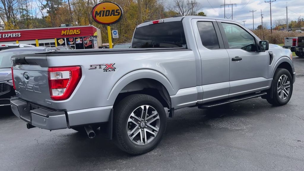 2022 Ford F-150 XL photo 3