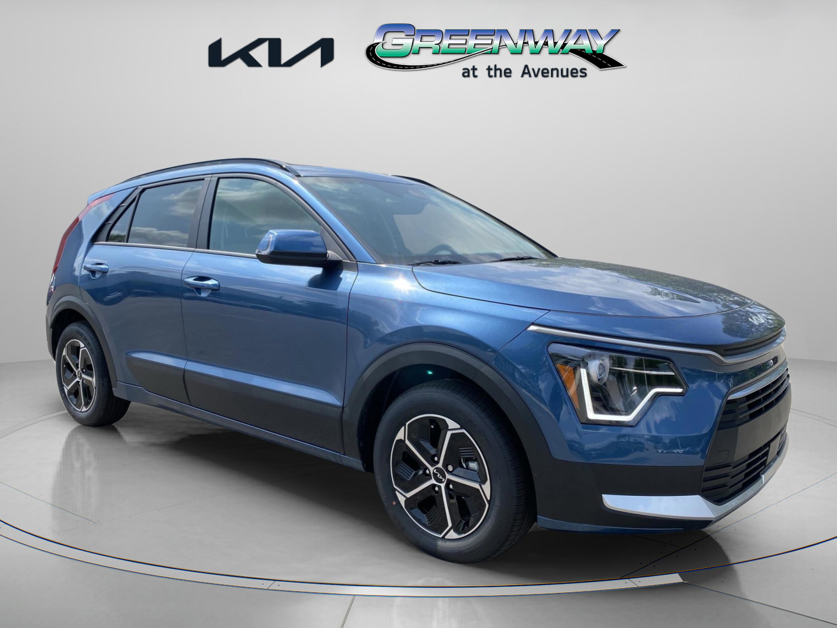 2025 Kia Niro EX's photo