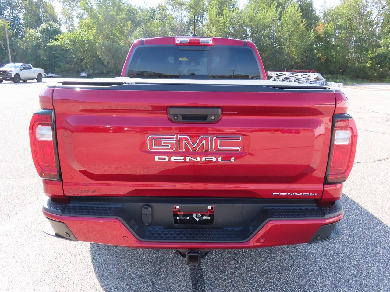 2024 Gmc Canyon Denali photo 5