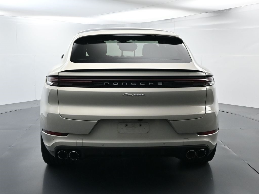 2024 Porsche Cayenne Coupe Base photo 10