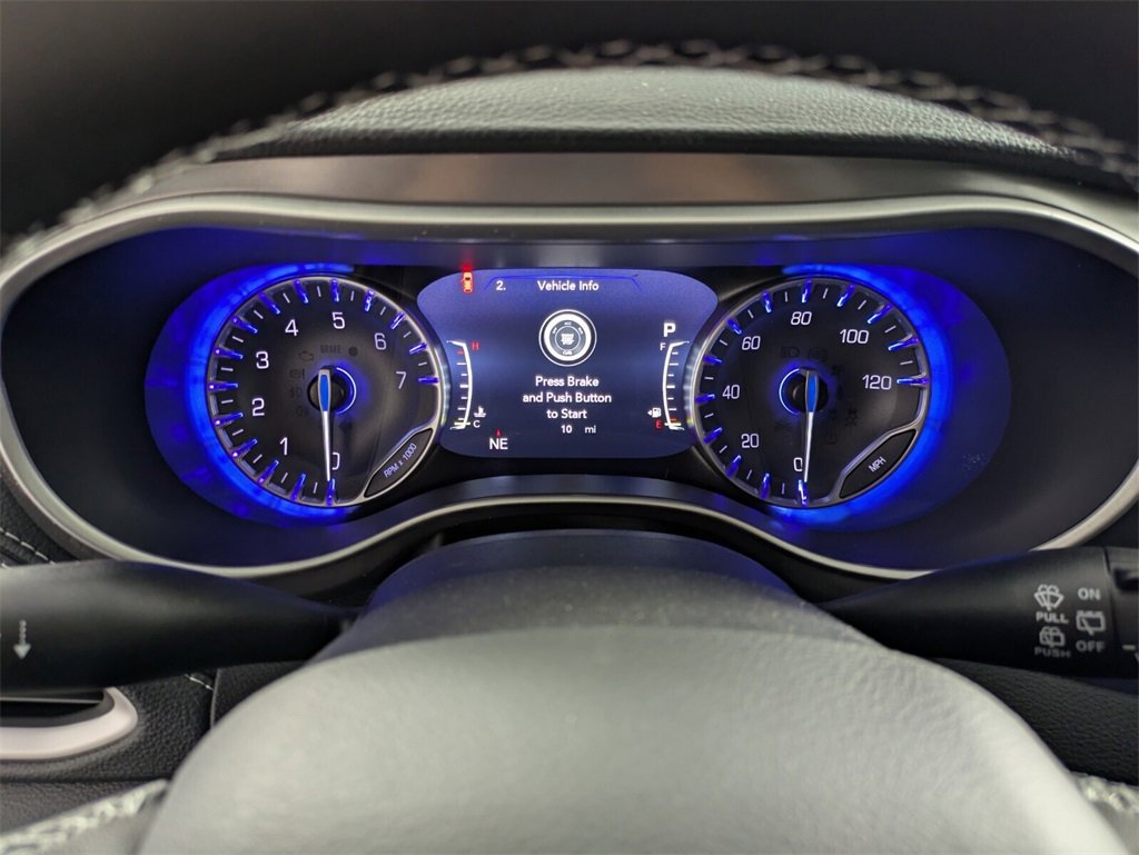 2025 Chrysler Pacifica photo 19